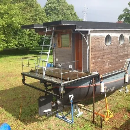 De Boot Botel